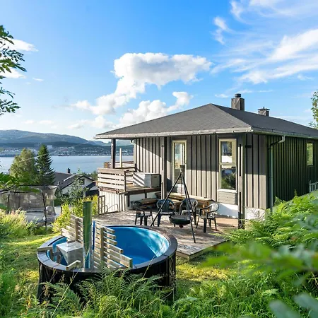 The Grand Horizon By Paramount